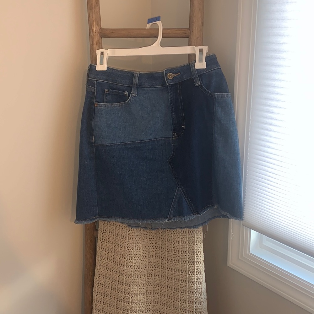 Arizona Brand Patterned Jean Skirt! BARELY WORN!! MINT CONDITION! SIZE 9